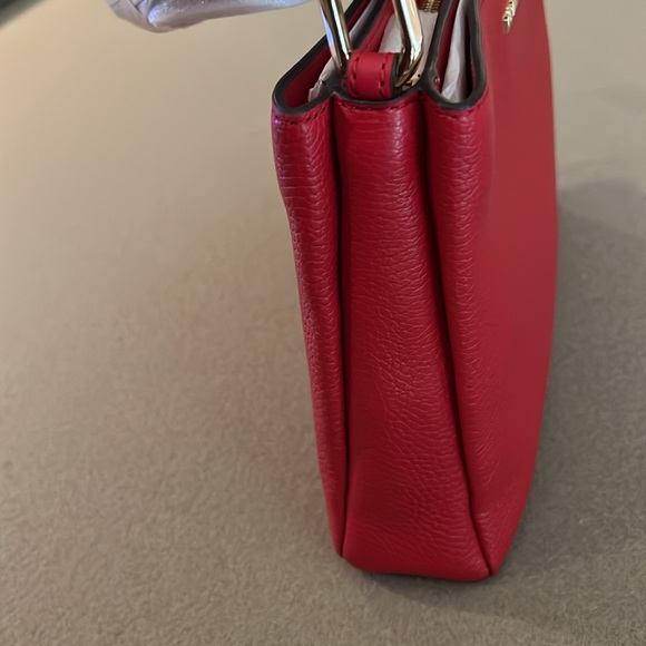 NWT MICHAEL KORS RED LEATHER CROSSBODY TRISHA - Picture 6 of 10